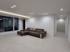 Hanti Station 3-room, fully furnished 0th image