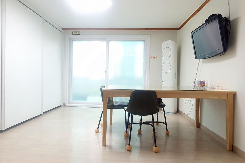 Orange room 2번째 이미지