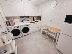 Awesome Stay #406 6th image