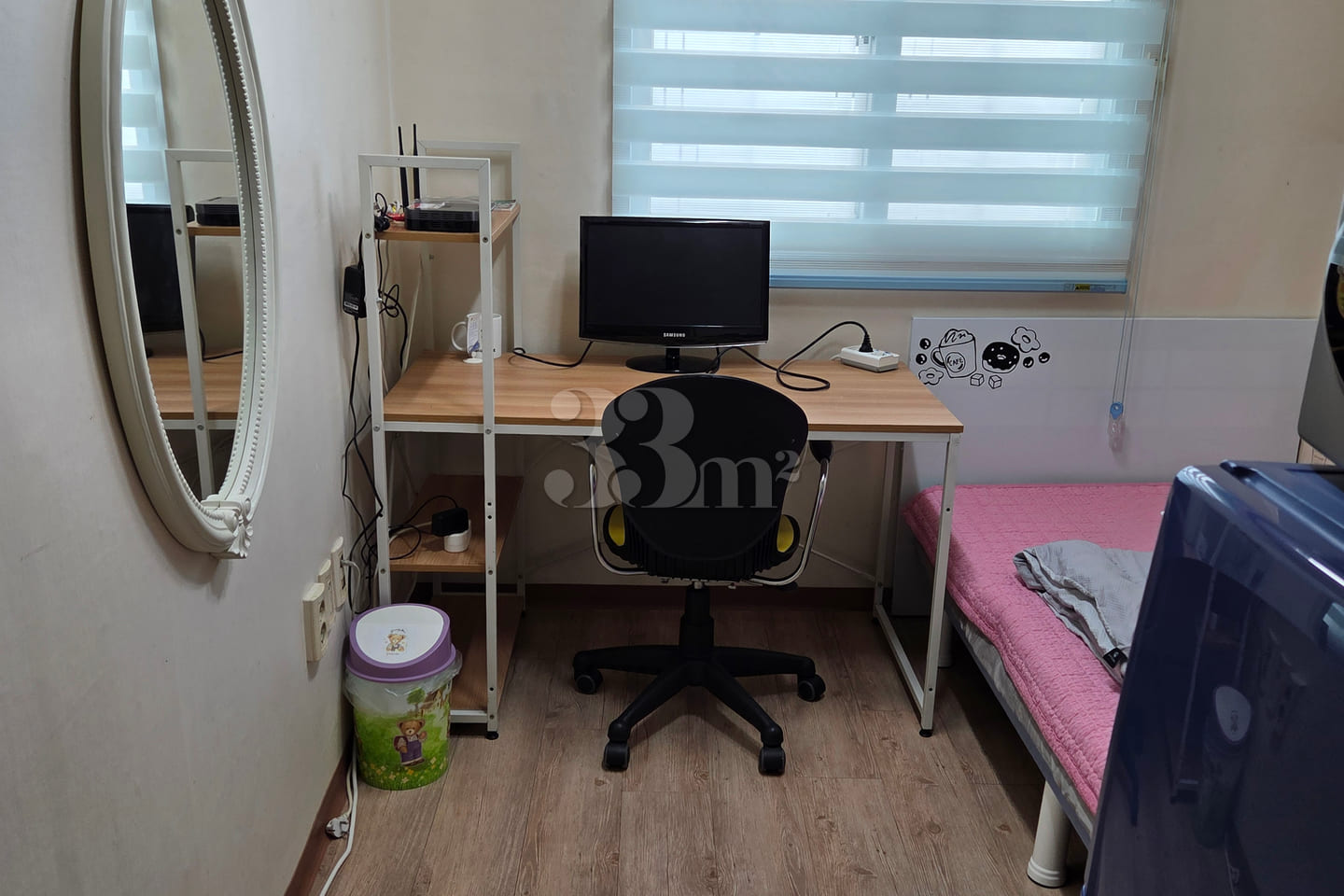 Accommodations within walking distance of Yus 0th image