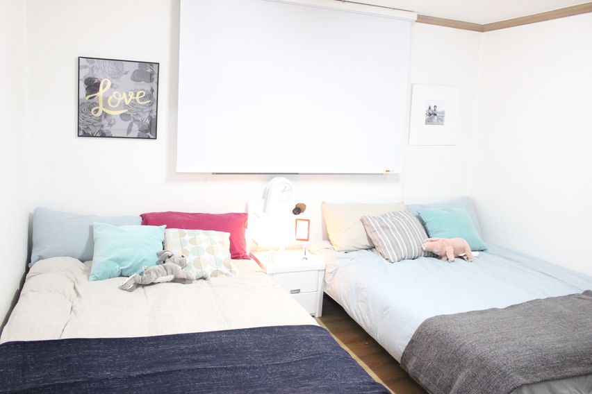 홍대역7분/ 2룸4베드 1번째 이미지