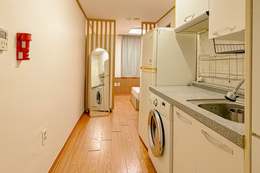 홍대 5분 풀옵션원룸B