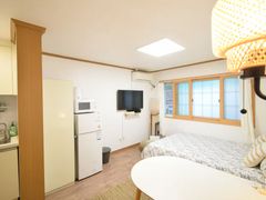 홍대입구역 5분 풀옵션 1번째 이미지