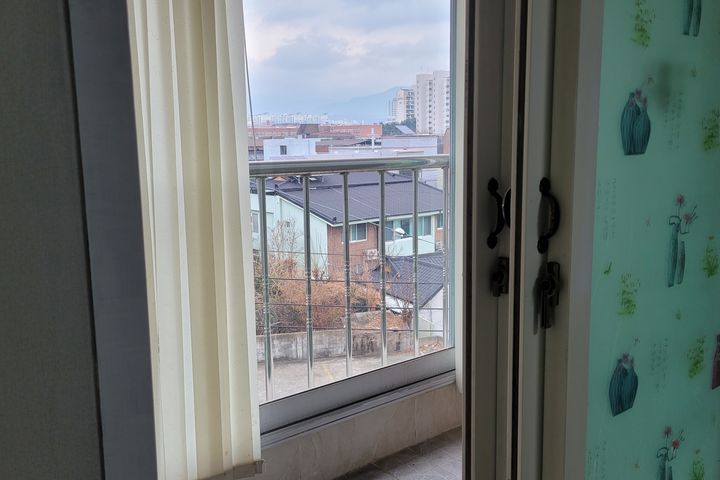 Two-room unit on the 3rd floor of a villa in 4th image
