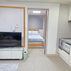 깔끔하고  넓은1.5룸 방 이미지