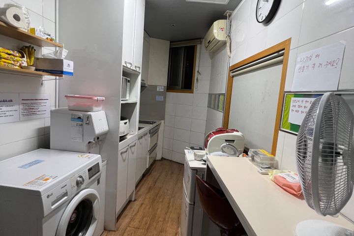 A small room in front of Sogang University 8th image