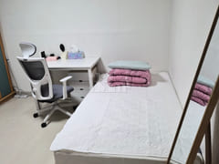 Cozy studio with great transport links 1th image