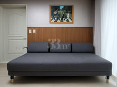 GrayHouse_3-Room 7th image