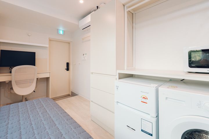Newly built, fully furnished unit in Seongsu- 2th image