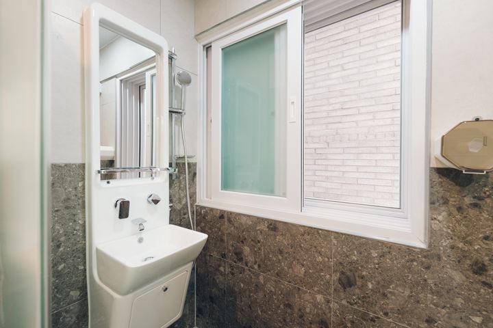 Newly built, fully furnished unit in Seongsu- 4th image
