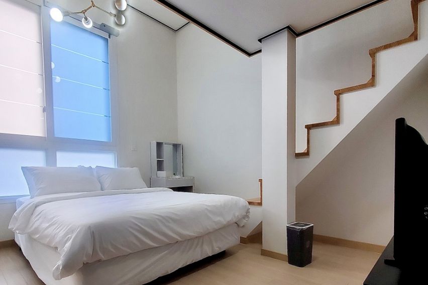 이수역 오피스텔 더블룸