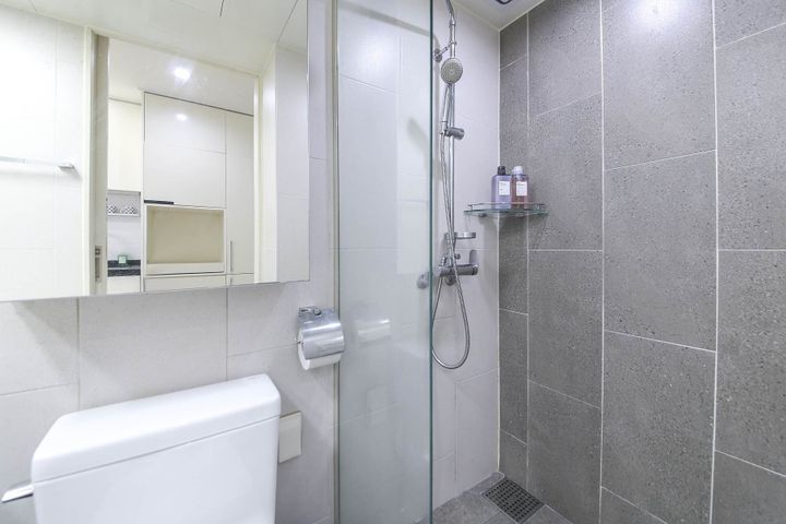 Studio apartment with connecting rooms, fully 7th image