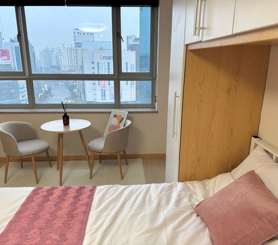 💕신촌역1분/호텔st