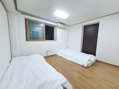 #45 Two rooms 8th image