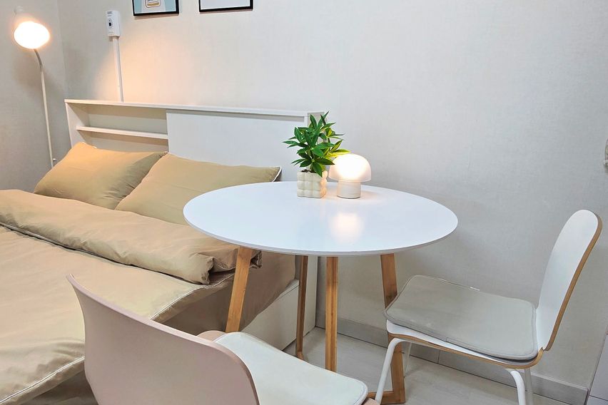 🎀신촌역1분 깨끗한 집