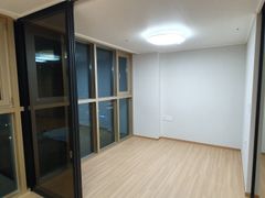 2-room apartment in the best location in Sokc 11th image