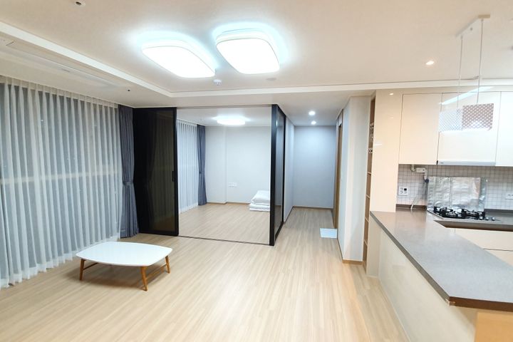 2-room apartment in the best location in Sokc 16th image