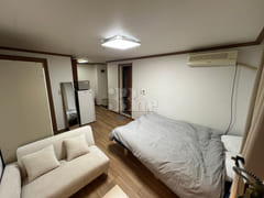 Neat studio apartment near Yuseong Spa Statio 0th image