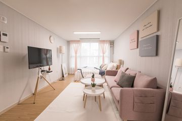 Two-Tone House #7