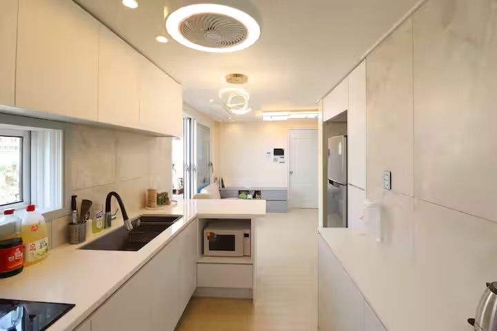 신림역5분)숲속의 집 1번째 이미지