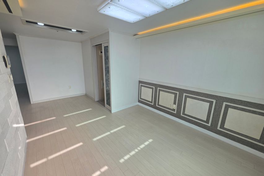 전망좋고 해잘드는 3룸 16번째 이미지