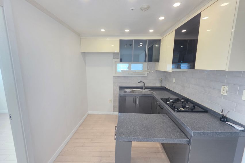 전망좋고 해잘드는 3룸 7번째 이미지