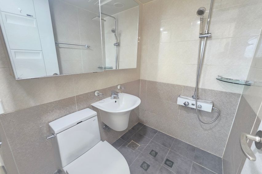 전망좋고 해잘드는 3룸 9번째 이미지