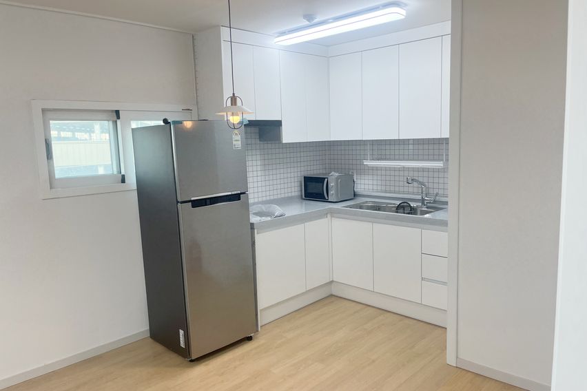 탁트인 채광좋은 넓은방 3번째 이미지