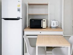 19F Fully Furnished Studio with Plenty of Nat 4th image