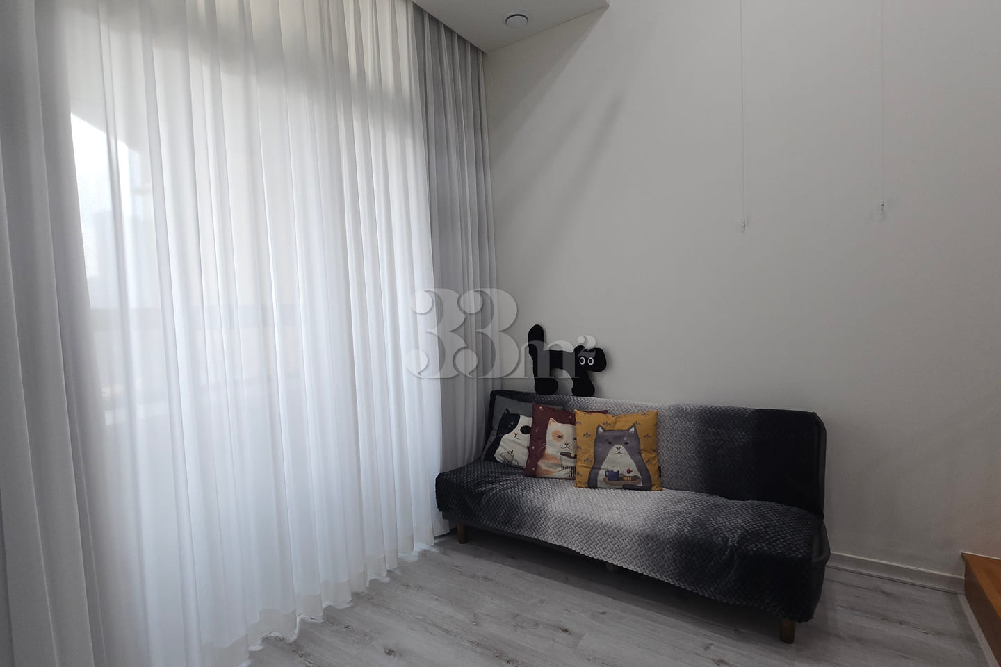 9-pyeong apartment next to Dongtan Lake with  4th image