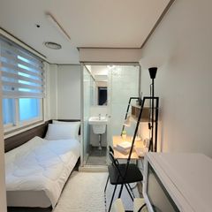 Fully furnished unit (Type 5A), 5-minute walk Unit Image