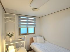 Fully furnished unit (Type 5C), 5-minute walk 3th image