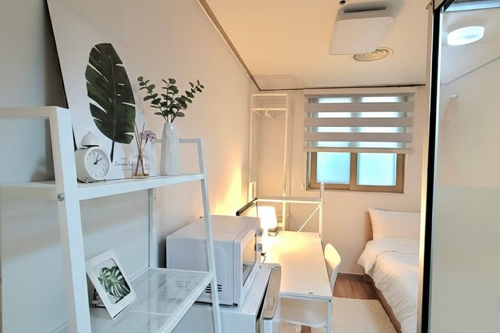 Fully furnished unit (Type 5C), 5-minute walk 6th image