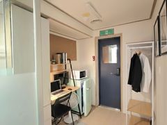 Fully furnished unit, 5-minute walk from Jams 2th image