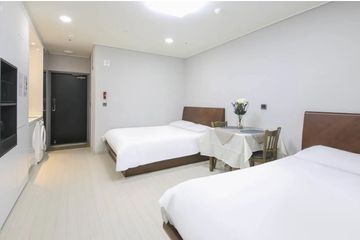 제주노형동호텔 4인