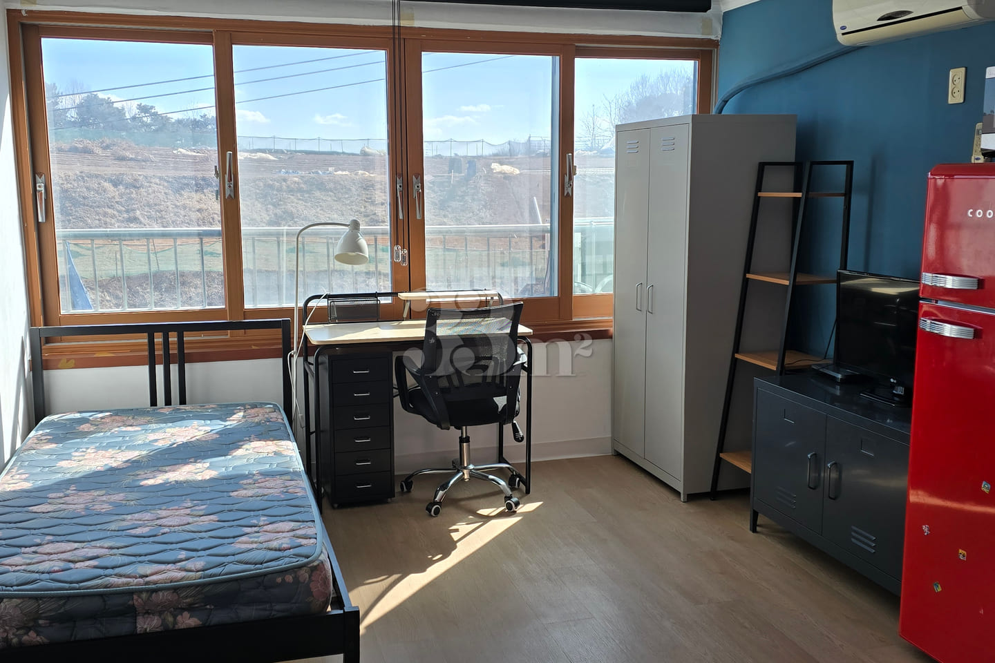 Studio apartment near Cheongwoon University 2th image
