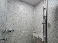 Studio apartment with an ocean view living ro 12th image