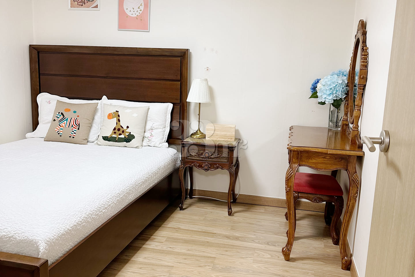1 minute from Seokchon Lake / Jamsil 3-room 0th image
