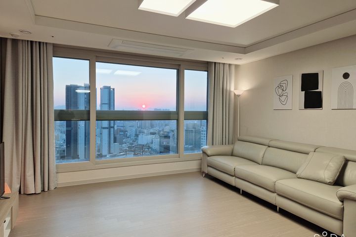Dongseong-ro 40th Floor 32 Pyeong NEW 0th image