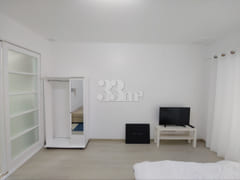 Fresh House 202 7th image