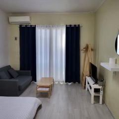 Park View, Clean, Room 208 Unit Image