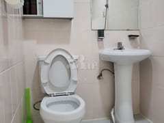 Park View, Clean, Room 208 15th image