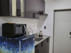 Park View, Clean, Room 208 11th image