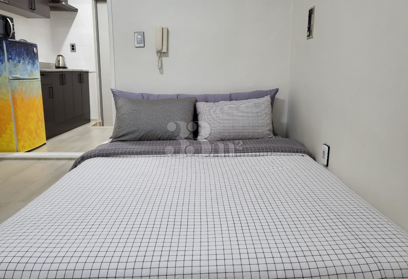 Park View, Clean, Room 208 3th image
