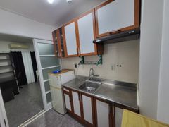 Park View, Clean, Room 208 12th image