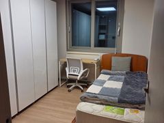 Two small rooms 19th image