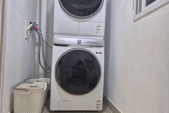 3-bedroom unit near Gwangmyeong Sageori Stati 3th image