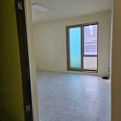Room 405 at a one-room motel in Hwanghak-dong Unit Image