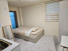 Room 407 in a studio apartment building in Hw 3th image