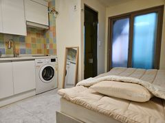 Room 407 in a studio apartment building in Hw 0th image